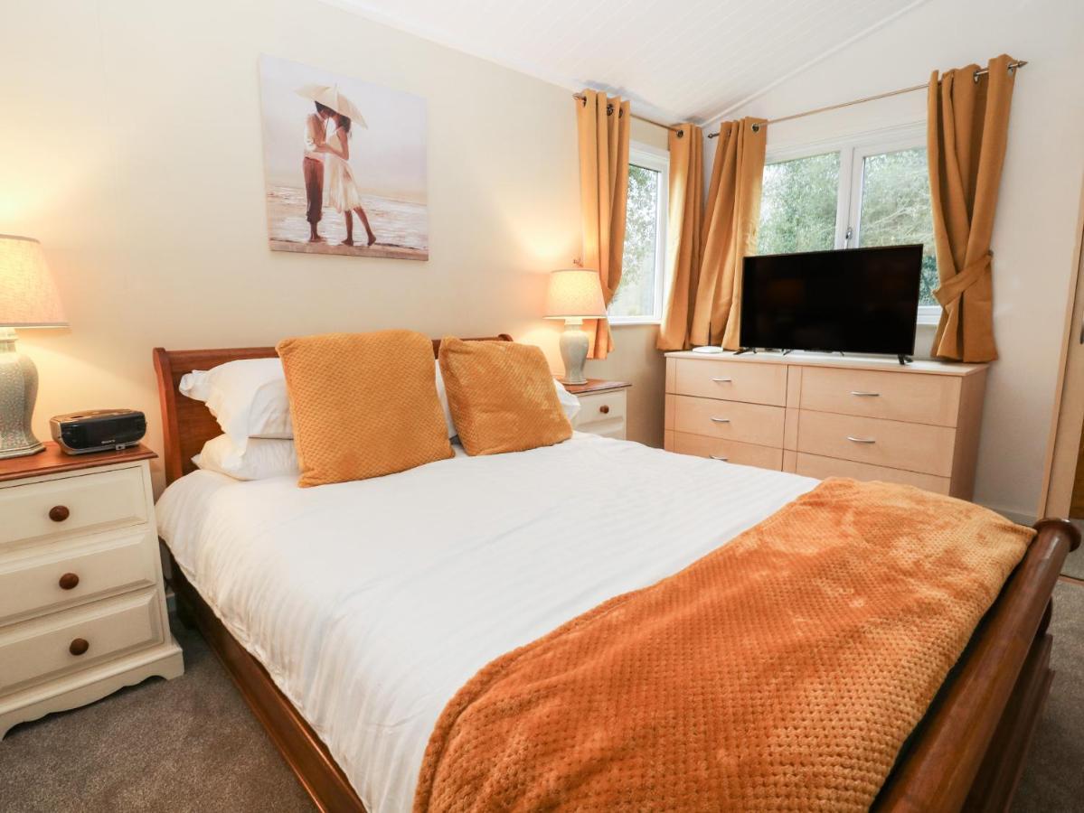 3 The Fairway Villa Cottingham  Luaran gambar